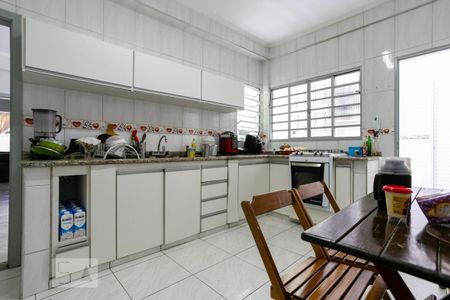 Casa para alugar com 300m², 5 quartos e 3 vagasCozinha