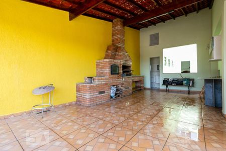 Casa para alugar com 300m², 5 quartos e 3 vagasSalão de festas e churrasqueira