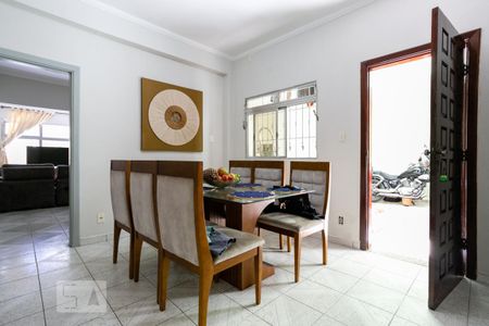Sala de jantar de casa para alugar com 5 quartos, 300m² em Parque Peruche, São Paulo