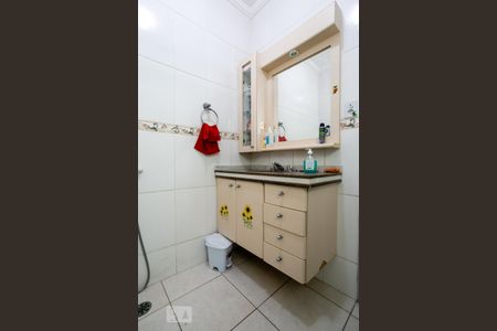 Casa para alugar com 300m², 5 quartos e 3 vagasBanheiro