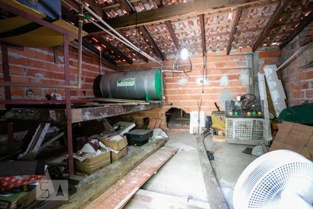Casa para alugar com 300m², 5 quartos e 3 vagasSótão/Sistema de aquecimento solar