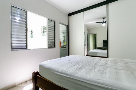 Suíte 1 de casa para alugar com 5 quartos, 300m² em Parque Peruche, São Paulo