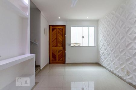 Sala de casa de condomínio à venda com 2 quartos, 62m² em Itaquera, São Paulo