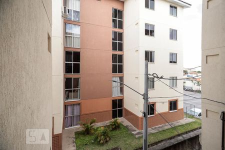 Vista Sala de apartamento para alugar com 2 quartos, 44m² em Tomás Coelho, Rio de Janeiro