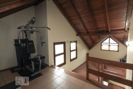 Casa de condomínio à venda com 195m², 3 quartos e 2 vagasSótão