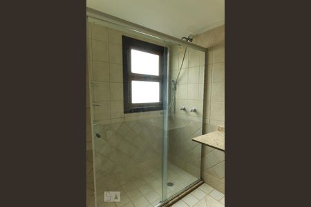 Casa de condomínio à venda com 195m², 3 quartos e 2 vagasBanheiro