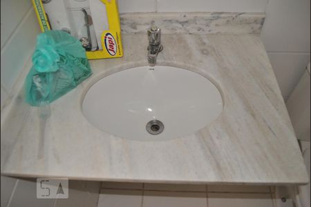 Apartamento para alugar com 64m², 2 quartos e 1 vagaBanheiro