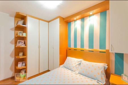 Quarto 2 de apartamento para alugar com 2 quartos, 55m² em Vila Silvia, São Paulo