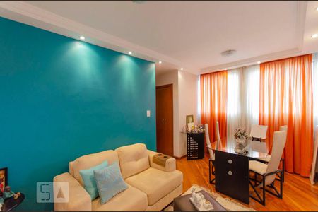 Sala de apartamento para alugar com 2 quartos, 55m² em Vila Silvia, São Paulo