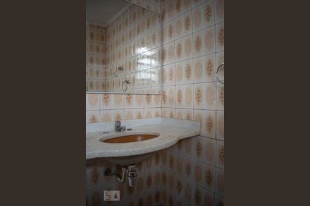Banheiro de apartamento à venda com 1 quarto, 42m² em Praia de Belas, Porto Alegre