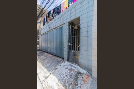 Casa para alugar com 80m², 2 quartos e 1 vagaFachada