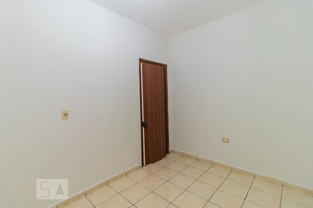 Quarto 1 de casa para alugar com 2 quartos, 80m² em Jardim Três Marias, São Paulo