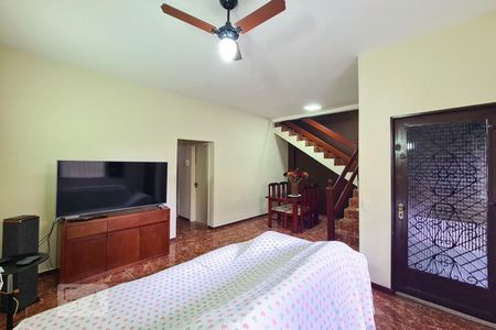 Sala de casa à venda com 5 quartos, 135m² em Cachambi, Rio de Janeiro