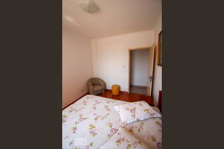 Apartamento à venda com 90m², 3 quartos e sem vagaQuarto 2