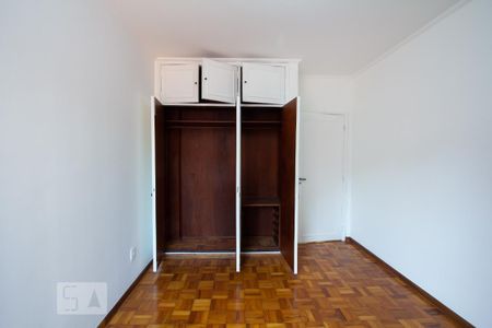 Quarto 1 de casa à venda com 3 quartos, 400m² em Vila Olímpia, São Paulo