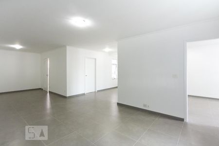 Sala de casa à venda com 3 quartos, 400m² em Vila Olímpia, São Paulo