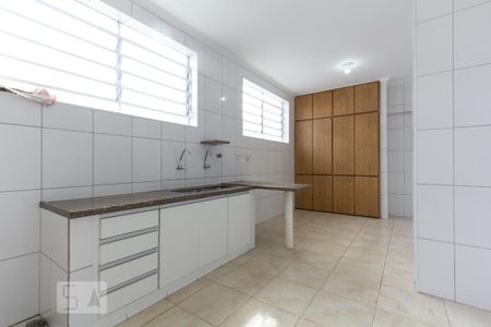 Cozinha de casa à venda com 3 quartos, 400m² em Vila Olímpia, São Paulo
