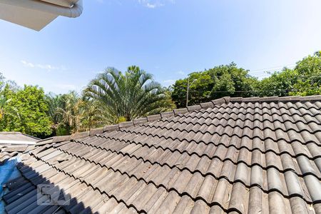 Casa de condomínio à venda com 425m², 4 quartos e 6 vagasVista da suíte 2