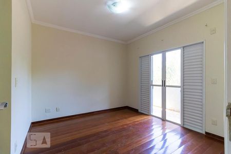 Casa de condomínio à venda com 425m², 4 quartos e 6 vagasQuarto 3 - Suíte 3