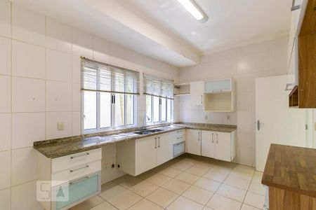 Casa de condomínio à venda com 425m², 4 quartos e 6 vagasCozinha