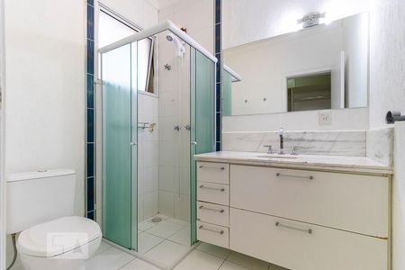 Casa de condomínio à venda com 425m², 4 quartos e 6 vagasBanheiro da suíte 3