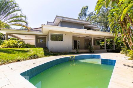 Casa de condomínio à venda com 425m², 4 quartos e 6 vagasQuintal