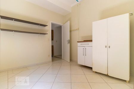 Casa de condomínio à venda com 425m², 4 quartos e 6 vagasQuarto de serviço