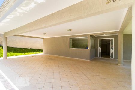 Casa de condomínio à venda com 425m², 4 quartos e 6 vagasVagas de garagem