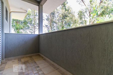 Casa de condomínio à venda com 425m², 4 quartos e 6 vagasSacada da suíte 1