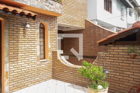Casa à venda com 220m², 3 quartos e 4 vagasVaranda