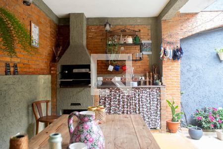 Casa à venda com 220m², 3 quartos e 4 vagasÁrea comum - Churrasqueira