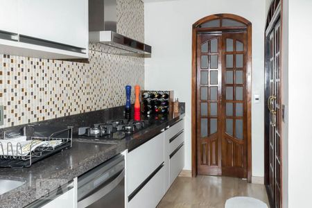 Casa à venda com 220m², 3 quartos e 4 vagasCozinha