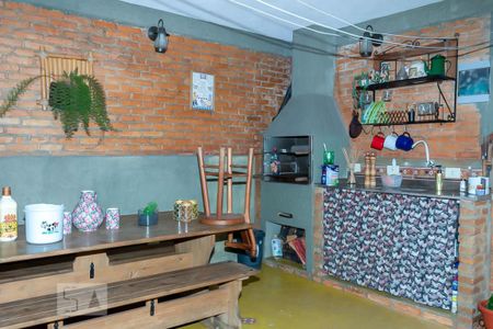 Casa à venda com 220m², 3 quartos e 4 vagasChurrasqueira