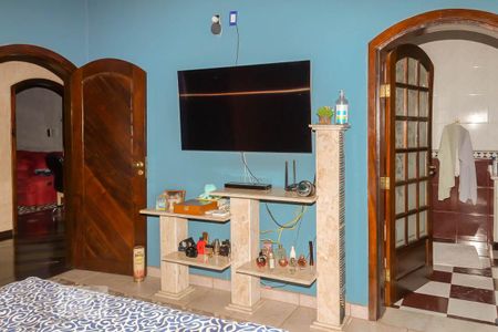 Casa à venda com 220m², 3 quartos e 4 vagasBanheiro da Suíte 2