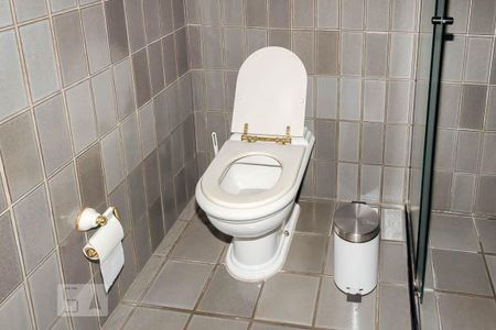 Casa à venda com 220m², 3 quartos e 4 vagasBanheiro