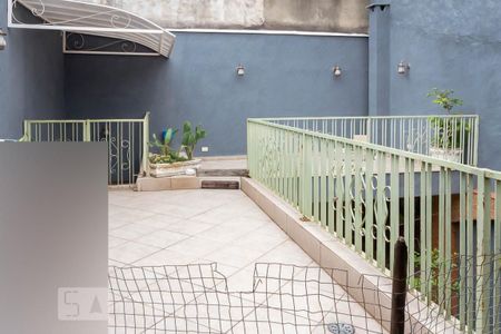 Casa à venda com 220m², 3 quartos e 4 vagasQuintal