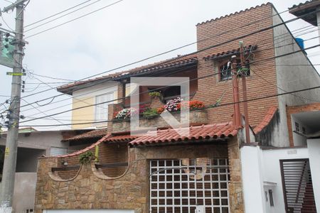 Casa à venda com 220m², 3 quartos e 4 vagasFachada