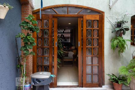 Casa à venda com 220m², 3 quartos e 4 vagasEntrada