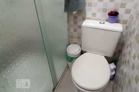 Casa à venda com 220m², 3 quartos e 2 vagasBanheiro