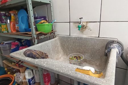 Casa à venda com 220m², 3 quartos e 2 vagasDetalhe da area de serviço