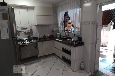 Casa à venda com 220m², 3 quartos e 2 vagasCozinha