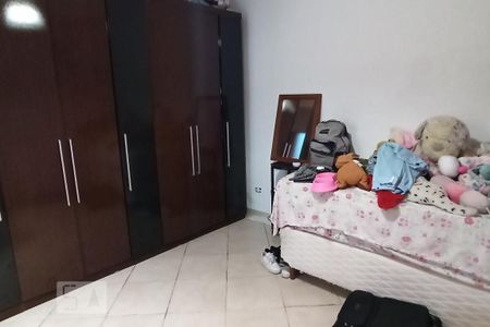 Casa à venda com 220m², 3 quartos e 2 vagasQuarto 2