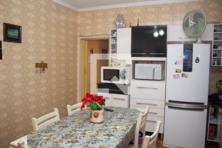 Casa à venda com 250m², 3 quartos e 2 vagas Casa à venda com 250m², 3 quartos e 2 vagasCozinha