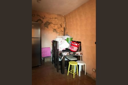 Casa à venda com 250m², 3 quartos e 2 vagas Casa à venda com 250m², 3 quartos e 2 vagasQuarto 3