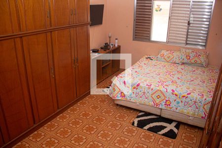 Casa à venda com 250m², 3 quartos e 2 vagas Casa à venda com 250m², 3 quartos e 2 vagasQuarto 1