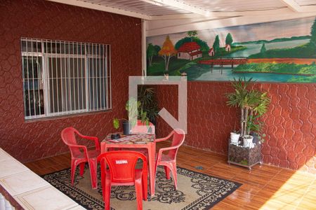 Casa à venda com 250m², 3 quartos e 2 vagas Casa à venda com 250m², 3 quartos e 2 vagasvaranda