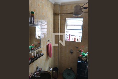 Casa à venda com 250m², 3 quartos e 2 vagas Casa à venda com 250m², 3 quartos e 2 vagasBanheiro 2