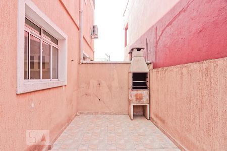 Casa de condomínio à venda com 140m², 3 quartos e 2 vagasQuintal