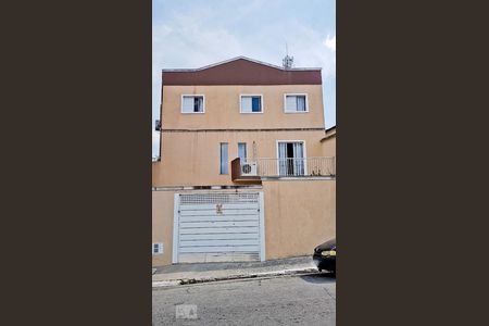 Casa de condomínio à venda com 140m², 3 quartos e 2 vagasFachada