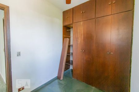 quarto 1 de apartamento à venda com 3 quartos, 70m² em Jardim García, Campinas